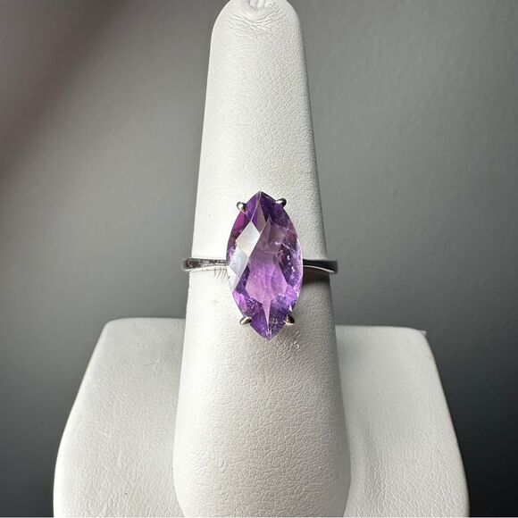 NWOT 8x16mm marquise cut Amethyst, checkerboard pattern, solitaire ring in 925! - Picture 1 of 10